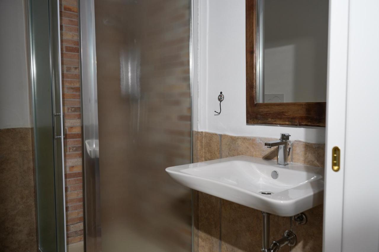 Palazzo Salvatori Hotell Soleto Exteriör bild