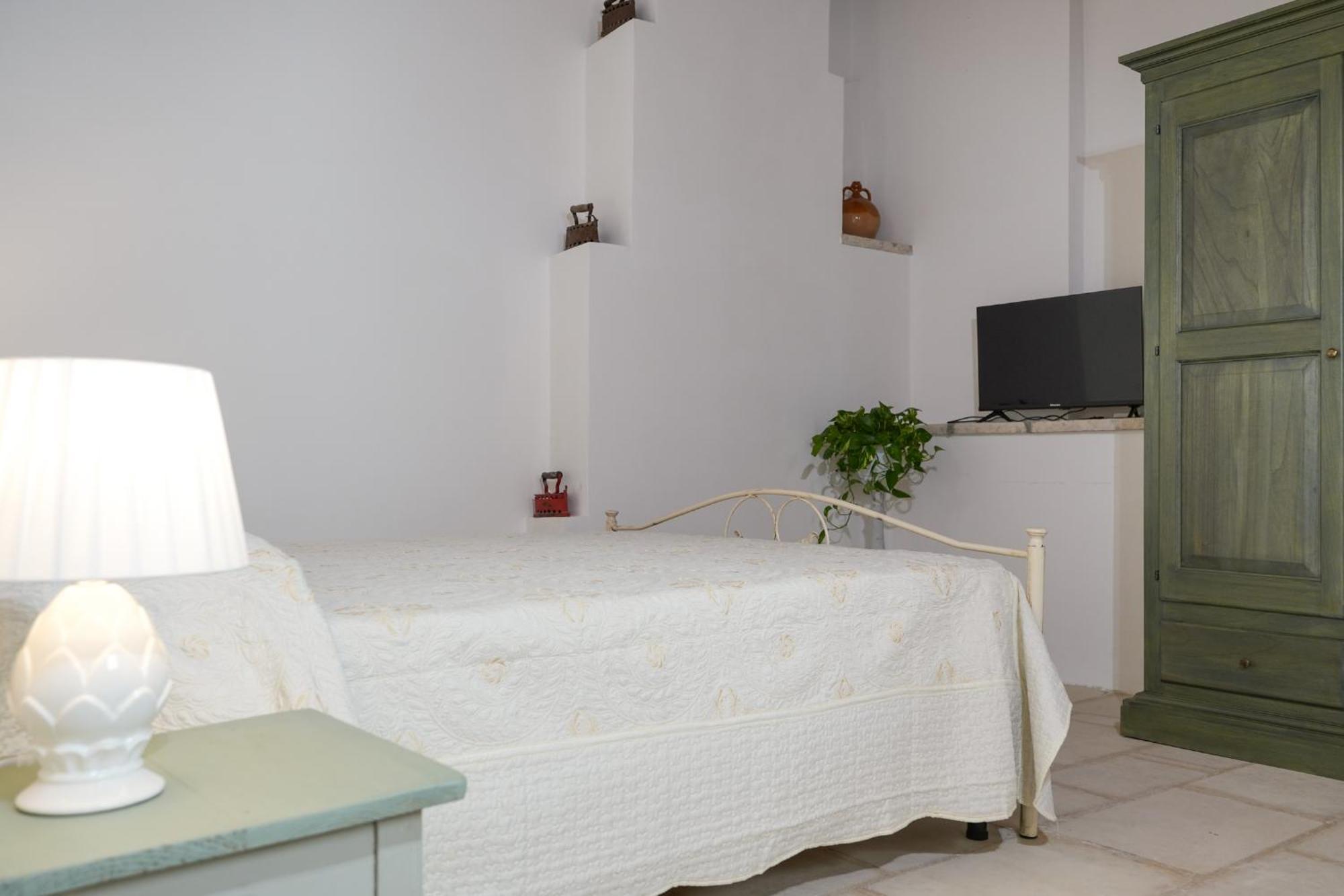 Palazzo Salvatori Hotell Soleto Rum bild